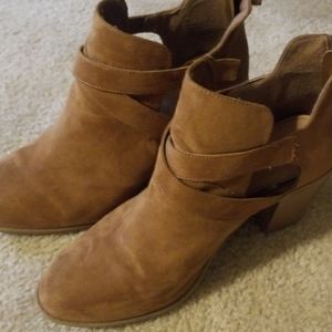 Tan boots